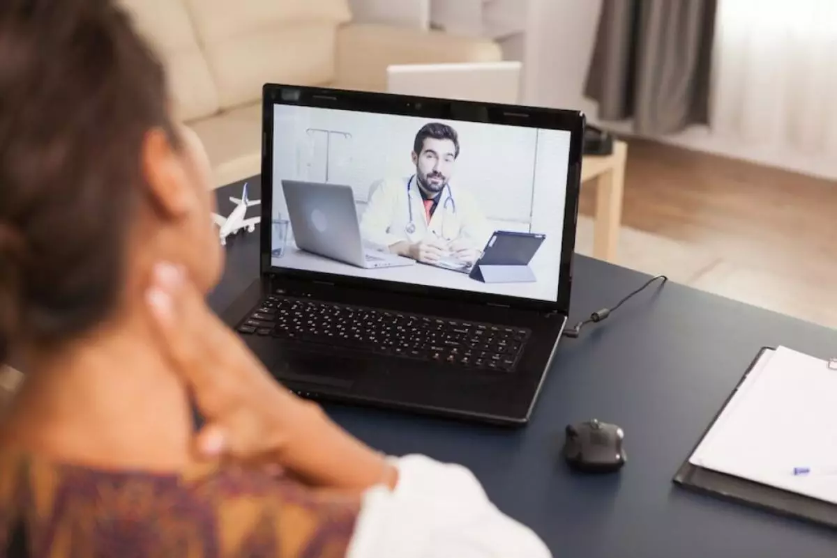 Cara menghubungkan kamera HP ke laptop untuk jadi webcam, antiribet