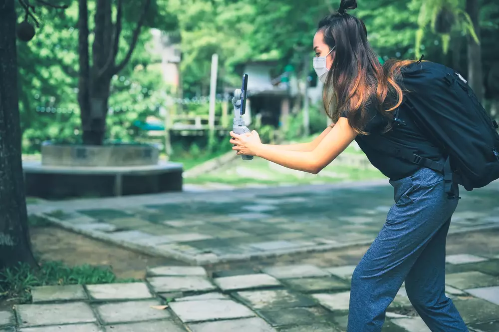 Cara menghilangkan kerumunan © 2022 brilio.net