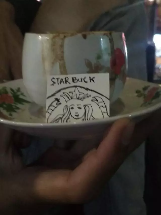 Potret nama absurd di kemasan kopi  Berbagai sumber