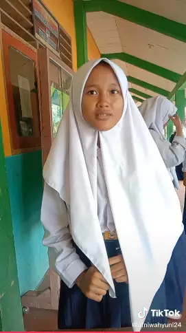 Dikasih pertanyaan soal matematika Berbagai sumber  Dikasih pertanyaan soal matematika Berbagai sumber