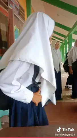 Dikasih pertanyaan soal matematika Berbagai sumber  Dikasih pertanyaan soal matematika Berbagai sumber