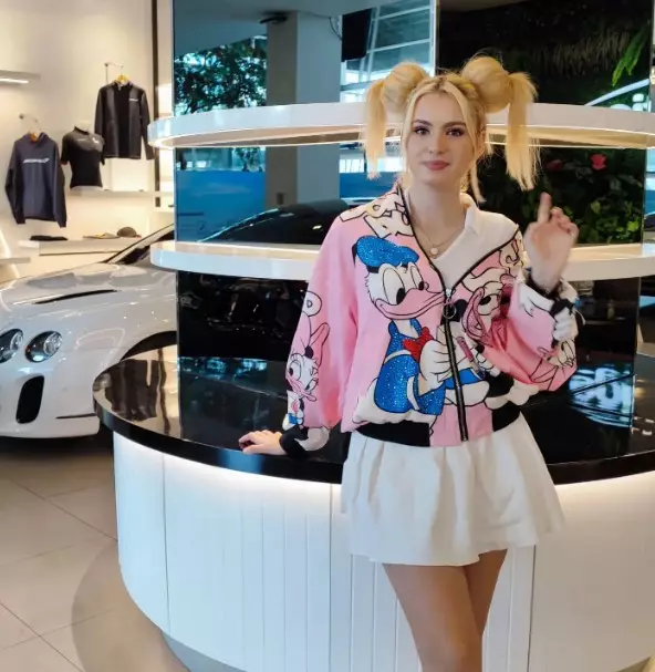 9 Pesona Natasya adik ipar kak Jill Instagram/@nastasyashine