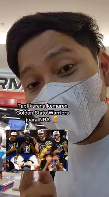 Kisah driver ojek online akhirnya bisa beli sepatu impian Twitter