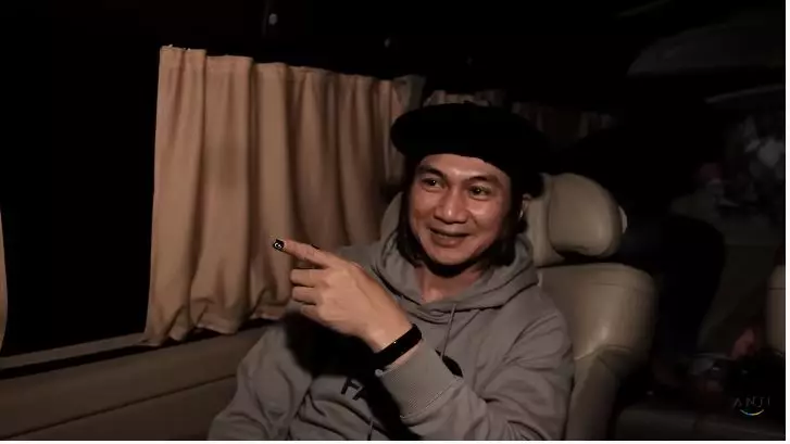 momen pertemuan anji dengan kembaran © YouTube