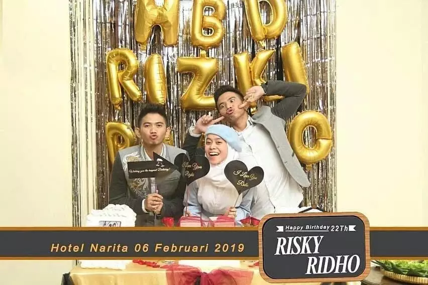 Rizki dan Ridho beri dukungan Lesty © Instagram