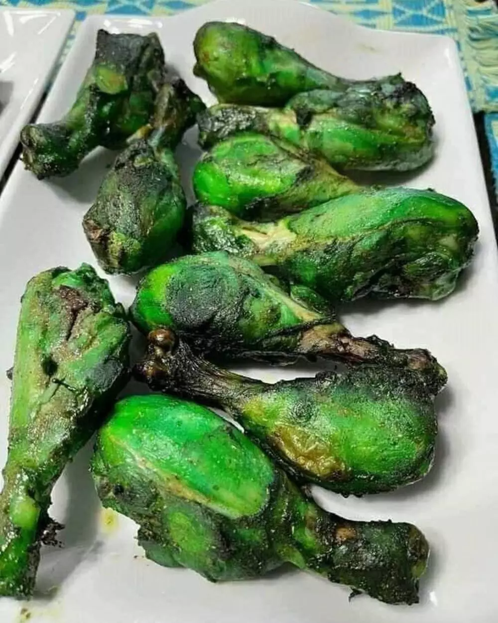 potret ayam goreng nyeleneh © berbagai sumber