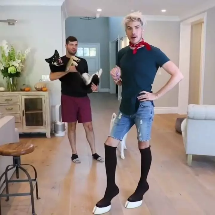 11 Desain nyeleneh sepatu mirip kaki hewan Instagram 11 Desain nyeleneh sepatu mirip kaki hewan Instagram