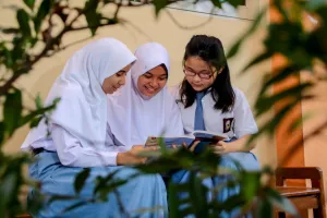 21 Contoh soal Ekonomi kelas 10 semester 1 & 2 beserta jawabannya