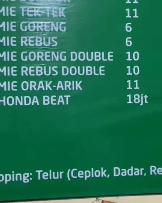 tulisan nyeleneh daftar makanan © berbagai sumber tulisan nyeleneh daftar makanan © berbagai sumber