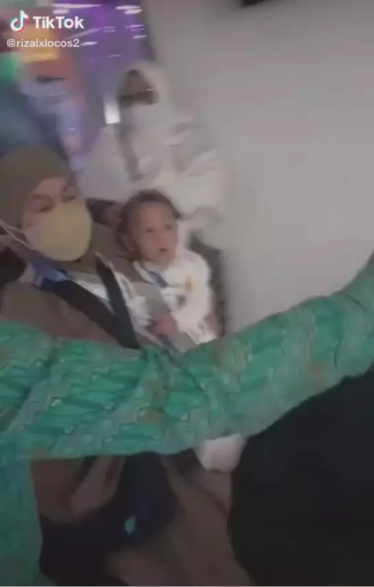 Lesty Kejora berangkat umrah © berbagai sumber Lesty Kejora berangkat umrah © berbagai sumber