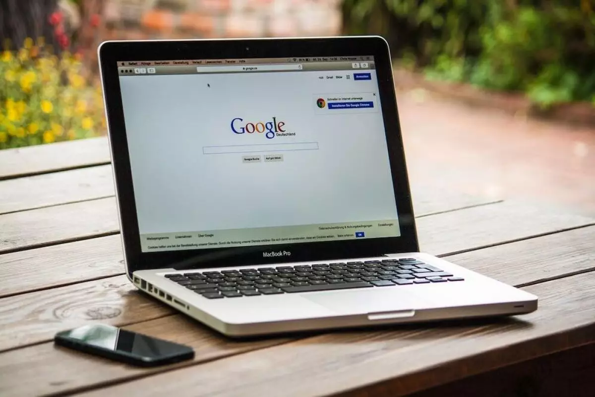 Cara memperbarui Chrome di laptop dengan cepat, mudah untuk dilakukan