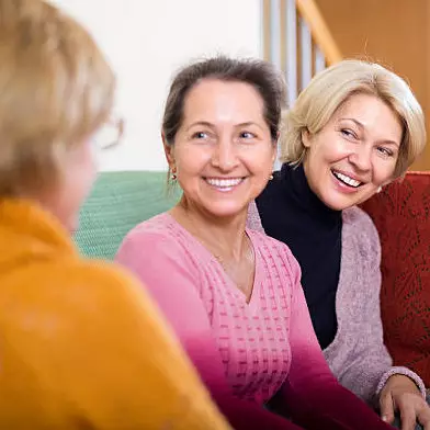 63 Contoh kalimat empati, ciri-ciri serta penggunaannya