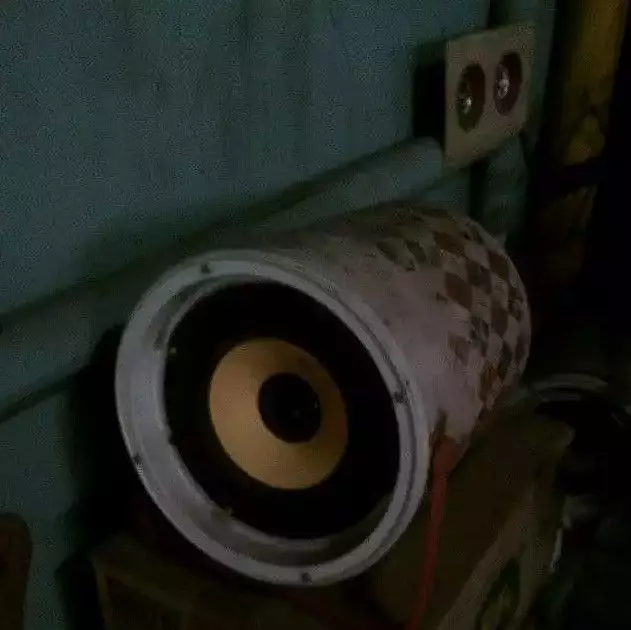 Potret nyeleneh modifikasi barang elektronik Berbagai sumber