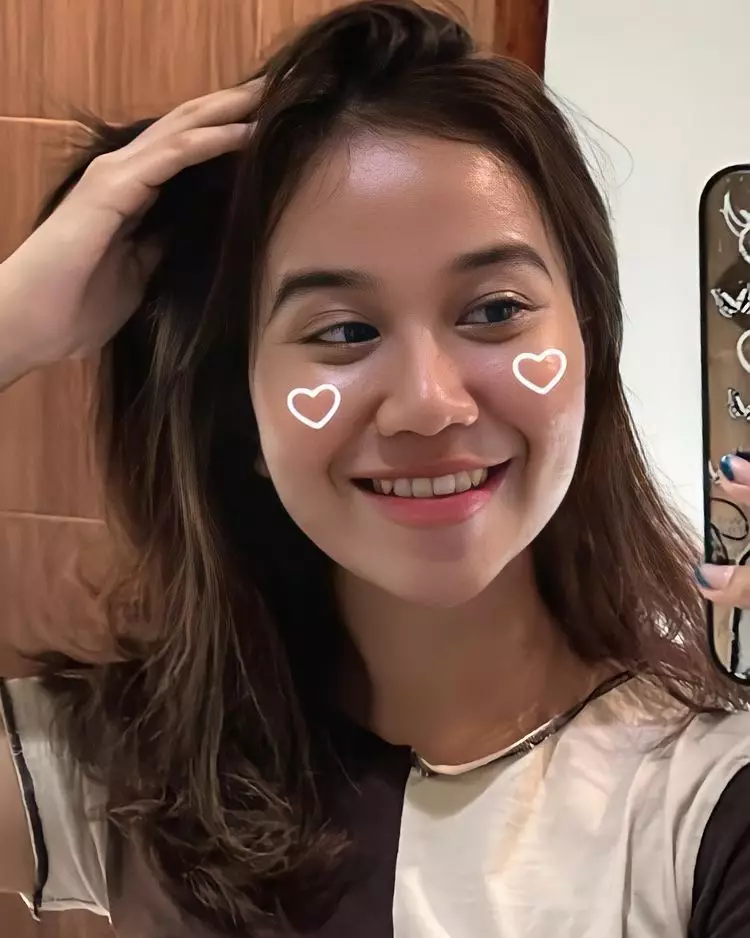 Kabar terbaru Mayang adik Vanessa Angel © berbagai sumber Kabar terbaru Mayang adik Vanessa Angel © berbagai sumber