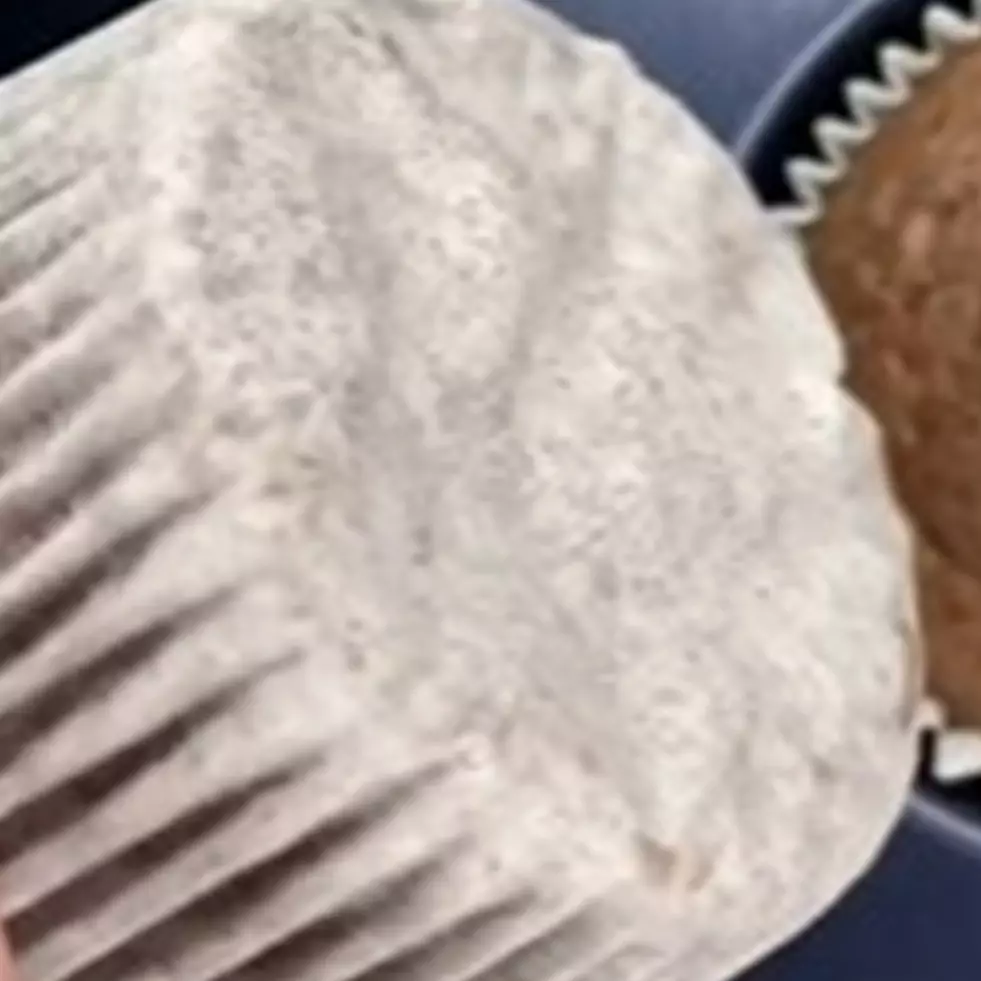 Trik agar cupcake tidak bantat dan bawahnya basah, pakai 1 bahan dapur