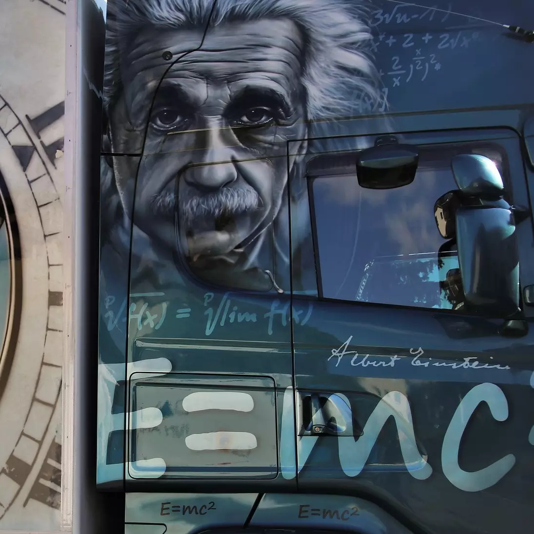 25 Contoh soal Fisika kelas 11 semester 2 untuk persiapan PAT