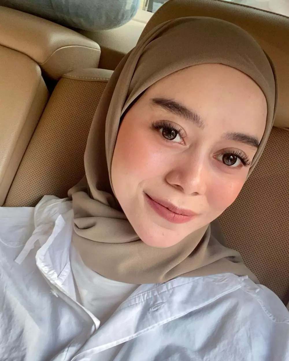 Alasan Lesty Kejora memaafkan Rizky Billar © 2022 Instagram  Alasan Lesty Kejora memaafkan Rizky Billar © 2022 Instagram