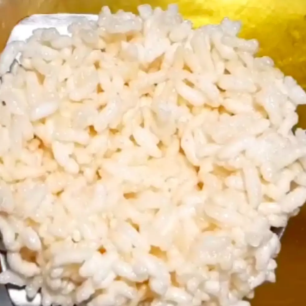 Trik goreng rengginang agar mekar sempurna dan renyah tahan lama