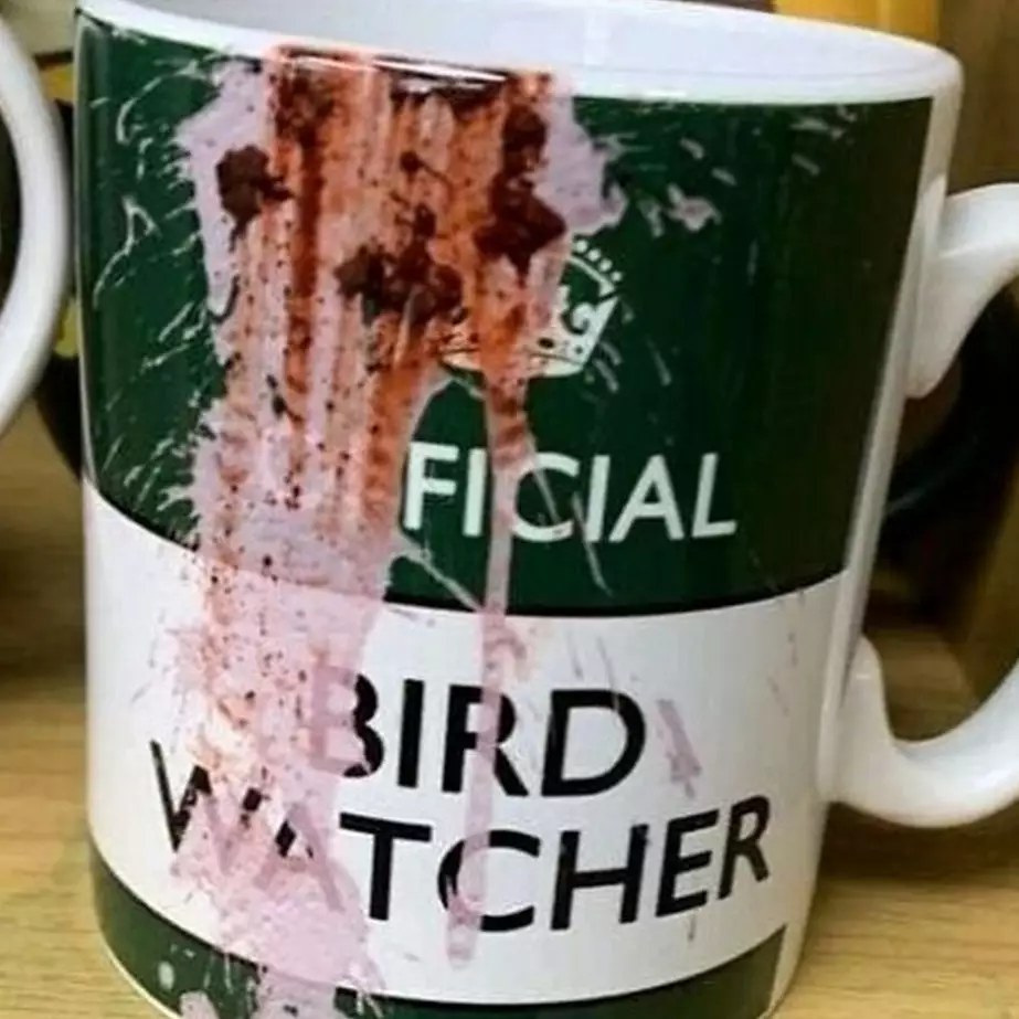11 Potret absurd mug ini bentuknya bikin lihat dua kali