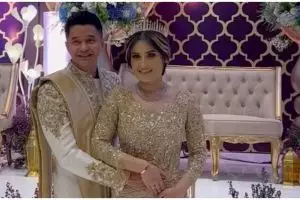 9 Momen khitanan anak Adly Fairuz, mewah kental adat India