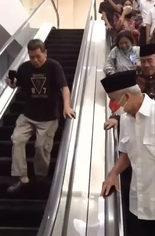 Pria lakukan hal tak terduga demi foto dengan Pak Ganjar Instagram