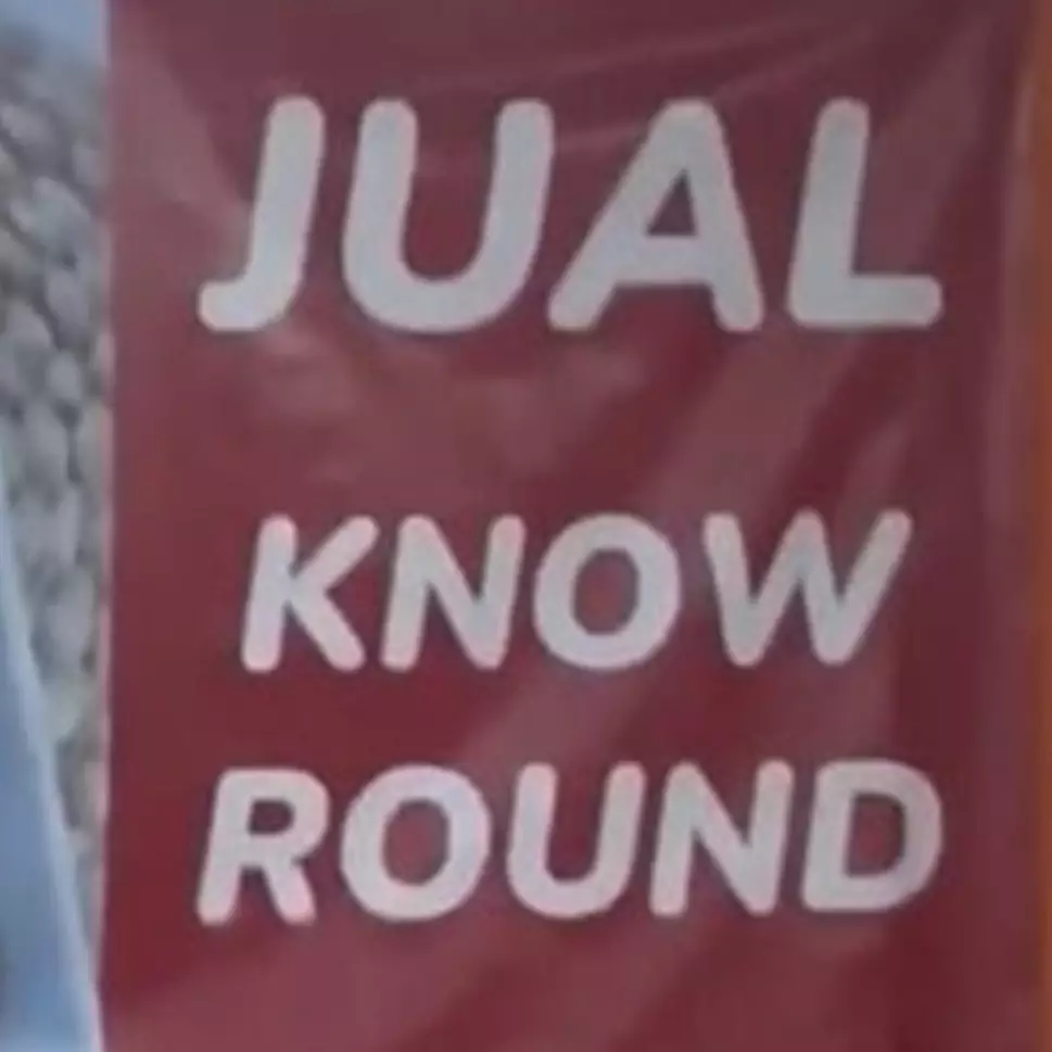 11 Potret lucu spanduk makanan pakai bahasa Inggris, bikin mikir keras