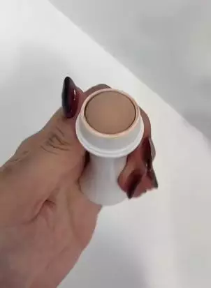 Wanita ini bagikan cara bersihkan oil absorbing roller Berbagai sumber