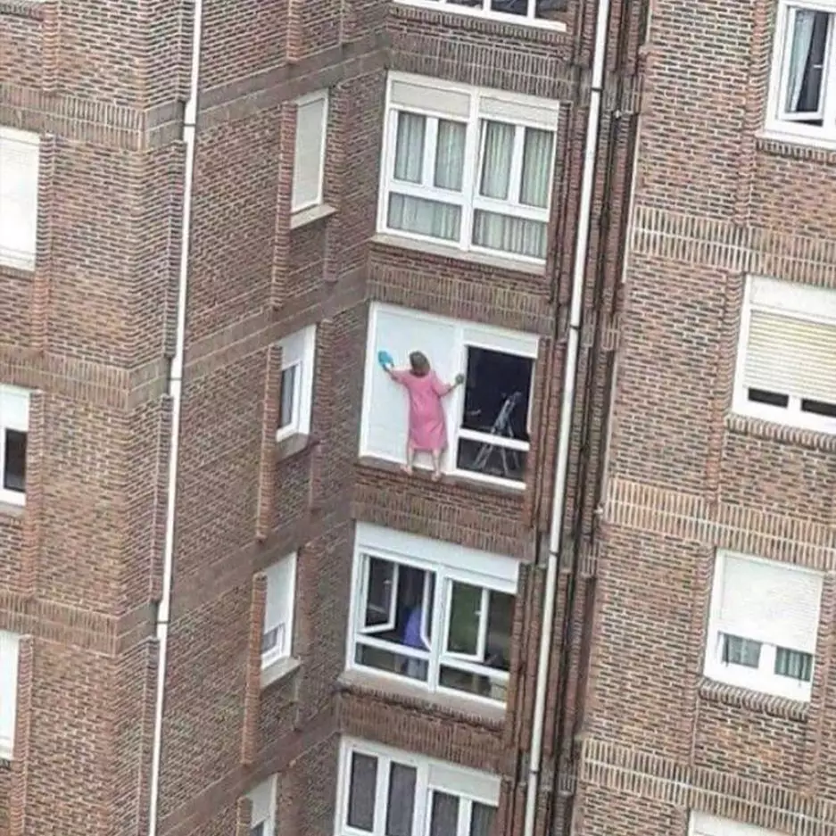 aksi menantang bahaya © berbagai sumber