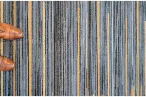 11 Potret desain tangga menipu mata ini bikin lihat dua kali