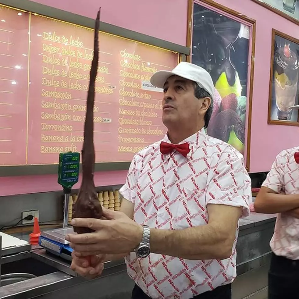 Kedai ini jual es krim antimainstream, ukurannya bikin terheran-heran