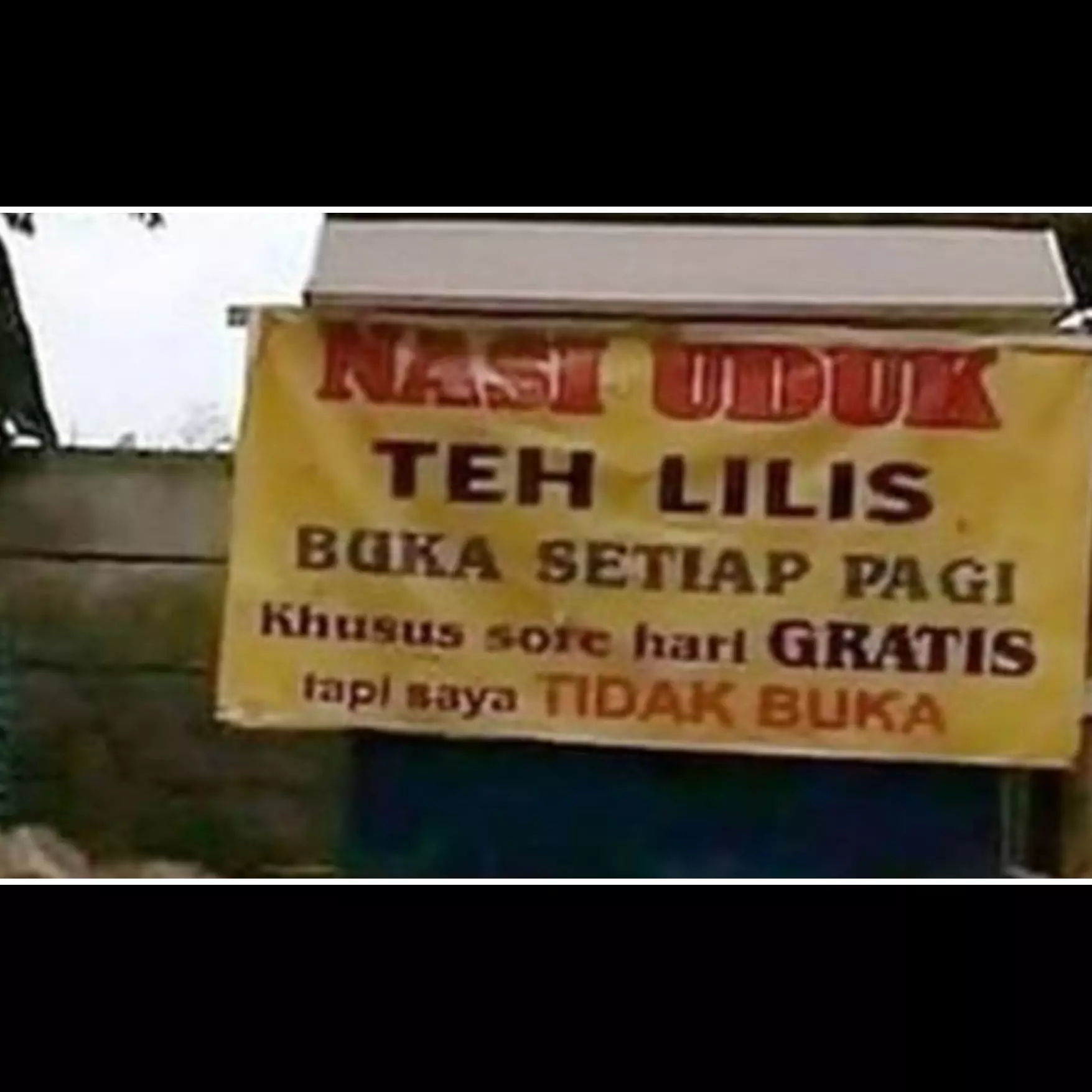 11 Tulisan lucu di spanduk pedagang nasi uduk, pembeli salah fokus