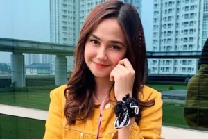 8 Rahasia makeup simpel ala Syifa Hadju, cantik tanpa eyeshadow