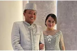 Foto pakai baju pengantin dengan Memes Prameswari, Sule buka suara