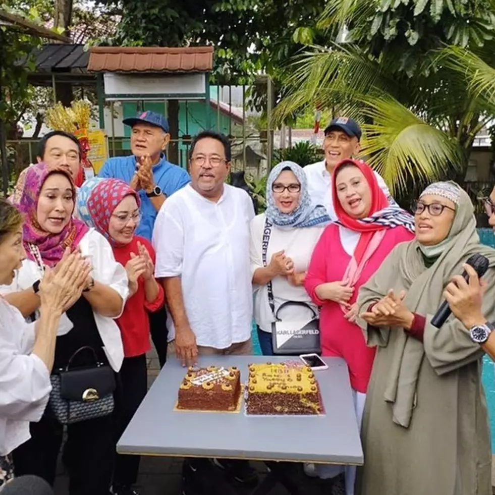 11 Momen ulang tahun Rano Karno ke-62, jadi ajang reuni artis senior