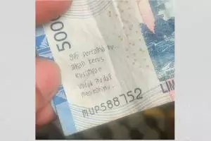 17 Coretan lucu di uang kertas ini bikin ketawa yang baca, ada-ada aja