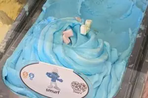 11 Potret minuman pakai bahan tak biasa ini bikin heran yang beli