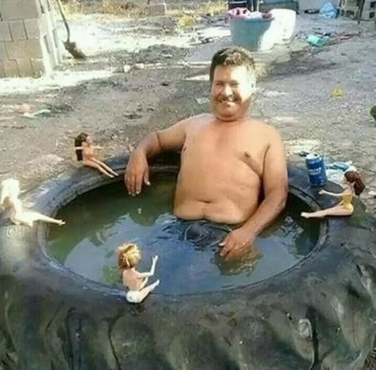 kelakuan lucu akibat cuaca panas © berbagai sumber kelakuan lucu akibat cuaca panas © berbagai sumber