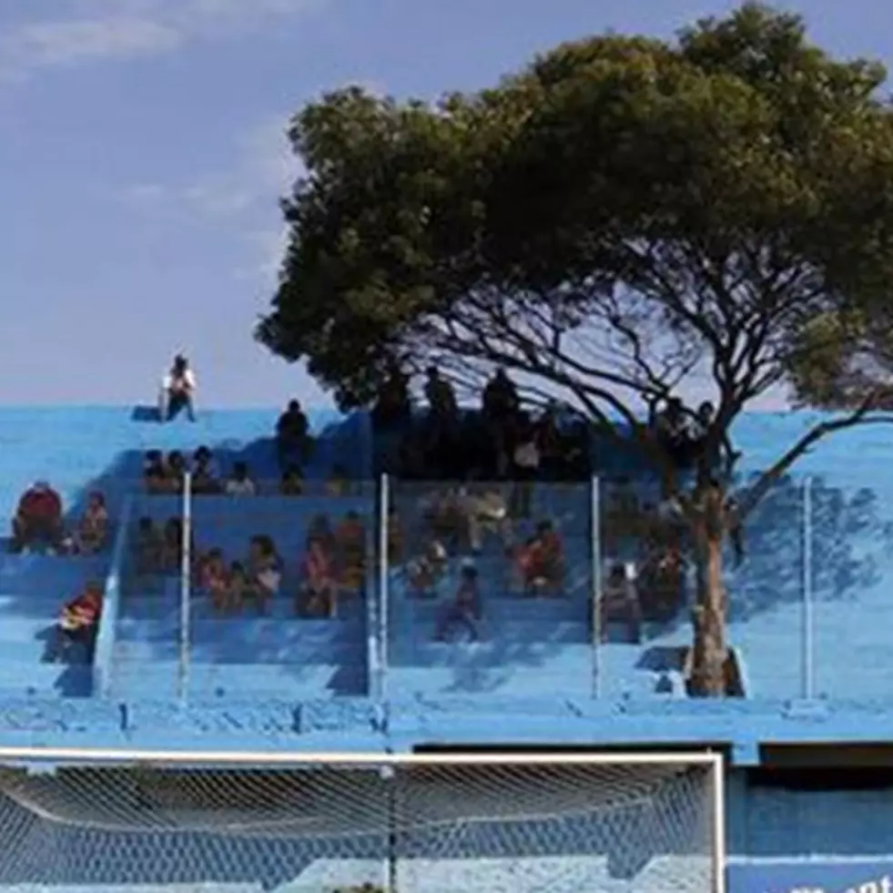 11 Kelakuan lucu orang akibat cuaca panas ini ada-ada saja