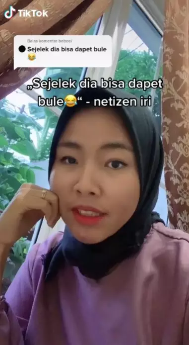Diejek wajah jelek dapat bule ganteng © TikTok