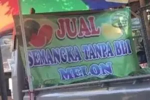 11 Potret susunan tulisan nggak sesuai ini bikin bingung yang baca