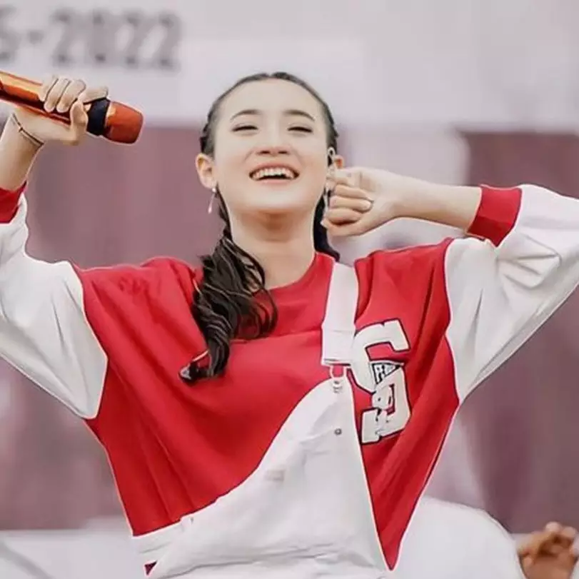 9 Penampakan rumah Yeni Inka di kampung, sederhana berdinding kayu