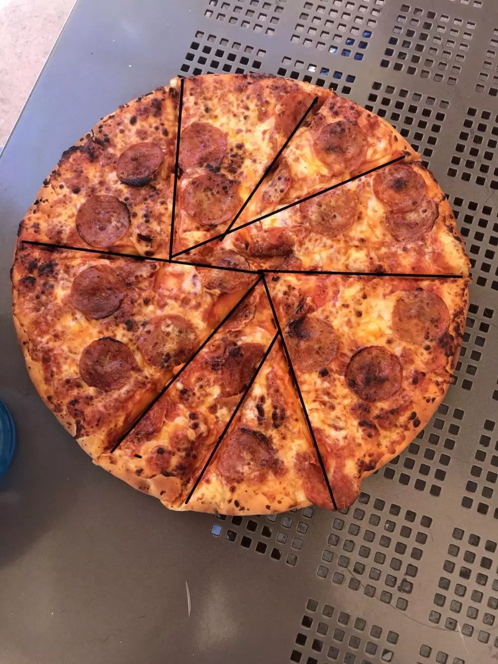 potret piza dipotong nggak simetris © berbagai sumber potret piza dipotong nggak simetris © berbagai sumber