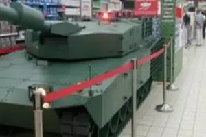 13 Potret lucu nemu barang nyeleneh di mal, penampakannya kocak