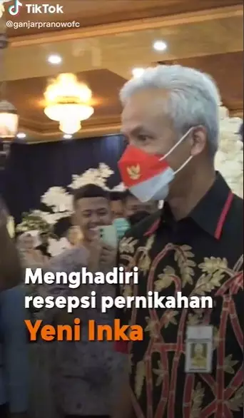 Ganjar Pranowo datang ke nikahan Yeni Inka © 2022 berbagai sumber Ganjar Pranowo datang ke nikahan Yeni Inka © 2022 berbagai sumber