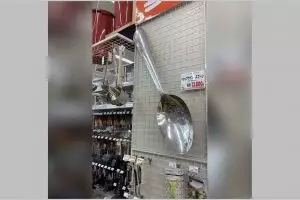 11 Penampakan perabot rumah tangga di supermarket, nggak habis pikir