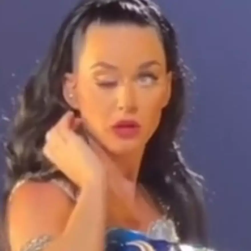 Mata kanannya tertutup sendiri saat konser, Katy Perry buka suara