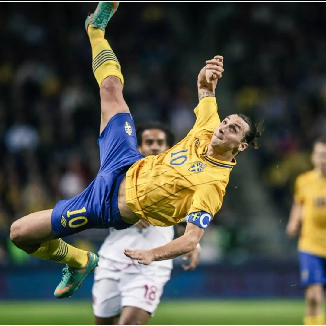 Cetak gol salto dari jarak 29 meter, Ibrahimovic ternyata taekwondoin