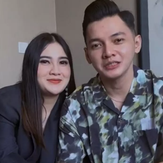 9 Momen Nella Kharisma umumkan kehamilan anak kedua, penuh kebahagiaan