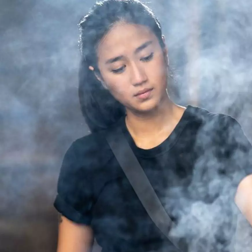 Aksi Chef Renatta nekat potong rambut sendiri, ukuran guntingnya jumbo