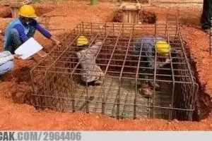 11 Potret nyeleneh bangunan salah desain ini bikin dahi mengernyit